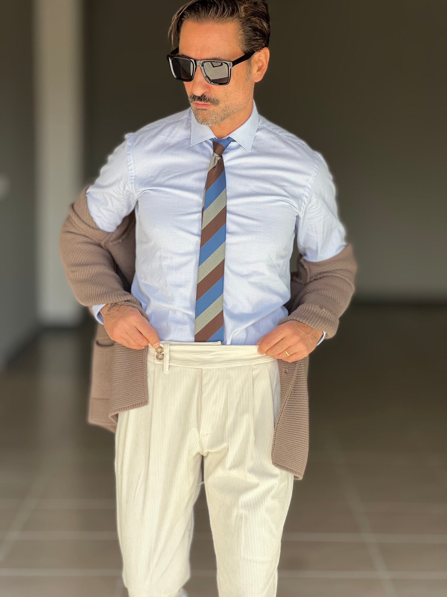 BLACK CHAIN ​​VISCOSE TROUSERS