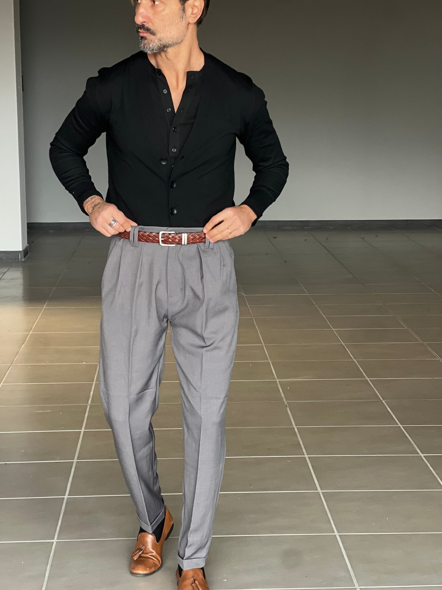 PANTALONE GRIGIO VISCOSA FIAMMATO UNA PINCES