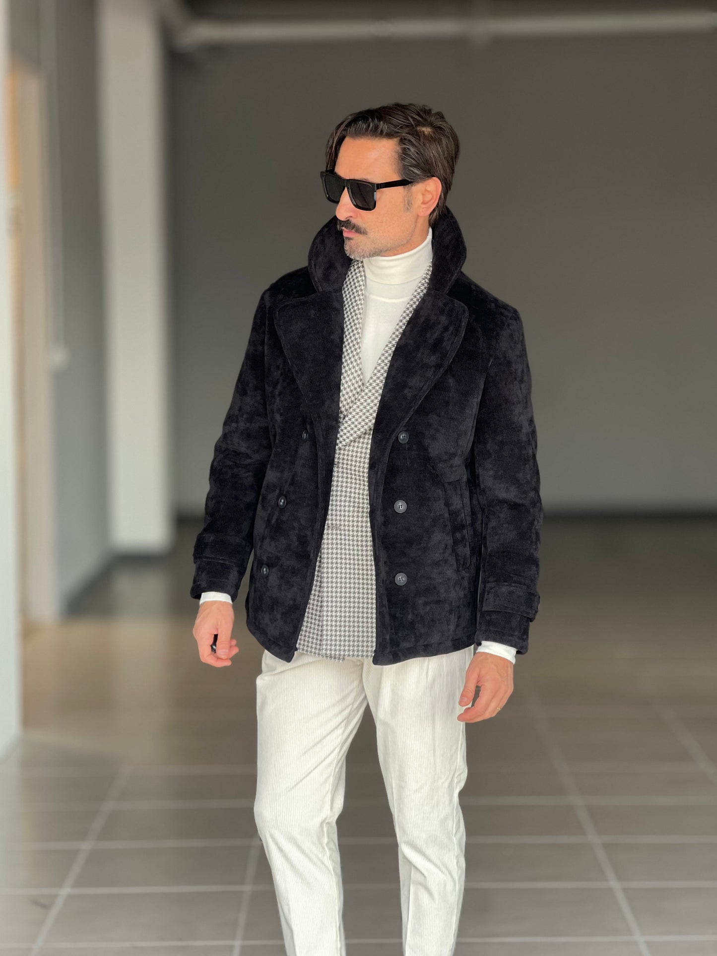 CAPPOTTINO NERO  VELLUTO MILLERIGHE