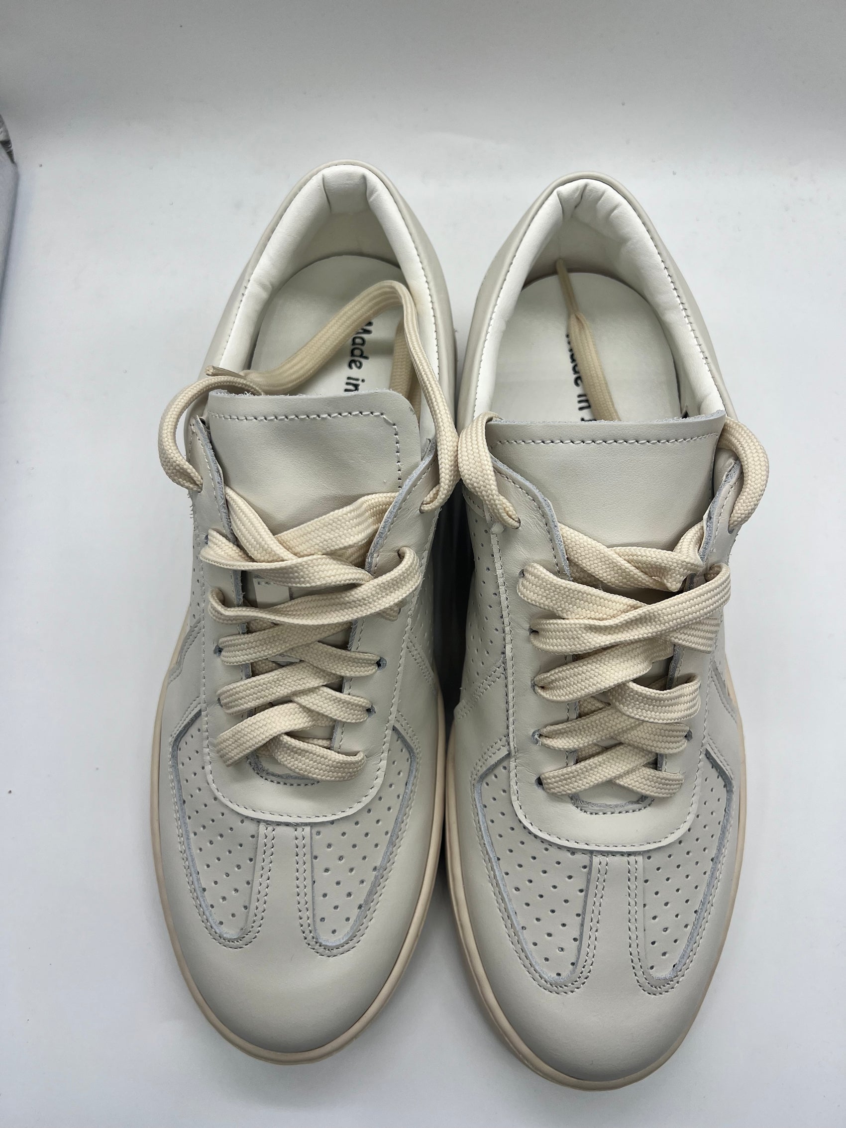 SNEAKER BIANCA SPORCATA BOTTOLATA TRAFORATA