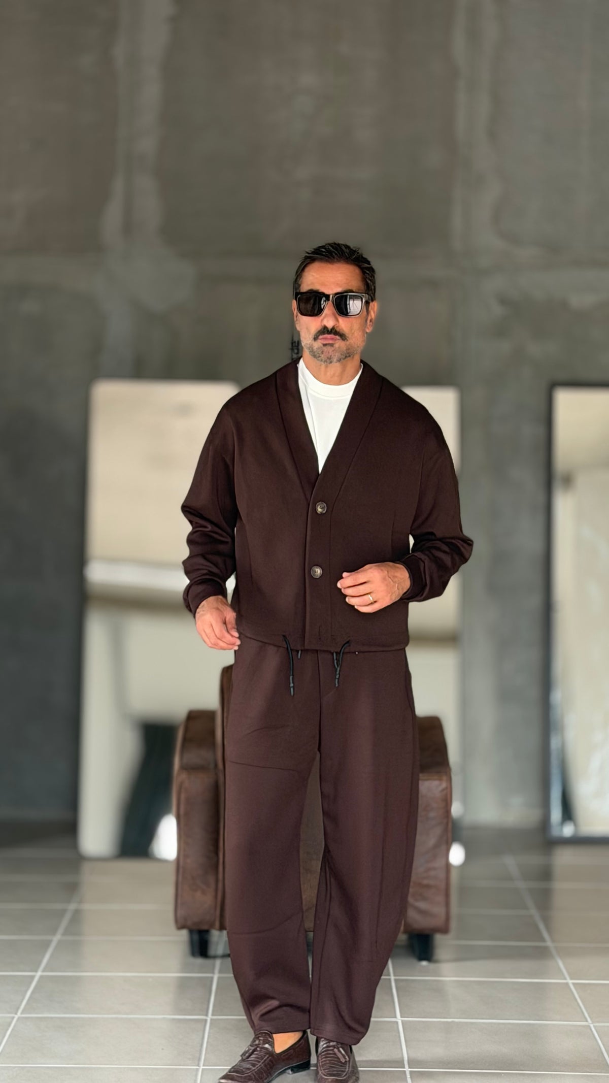 WHITE VISCOSE TROUSERS WITH REGULAR BOTTOM