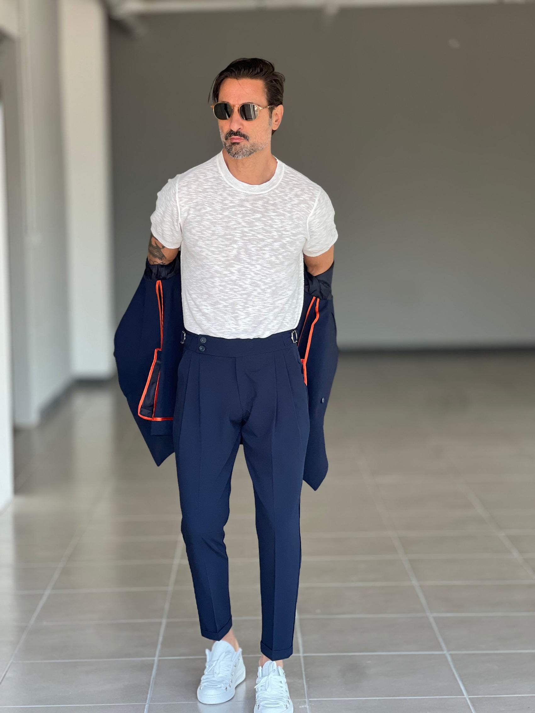 PANTALONE BLU  VITA ALTA PINCES VISCOSA ( CODICE 31 )