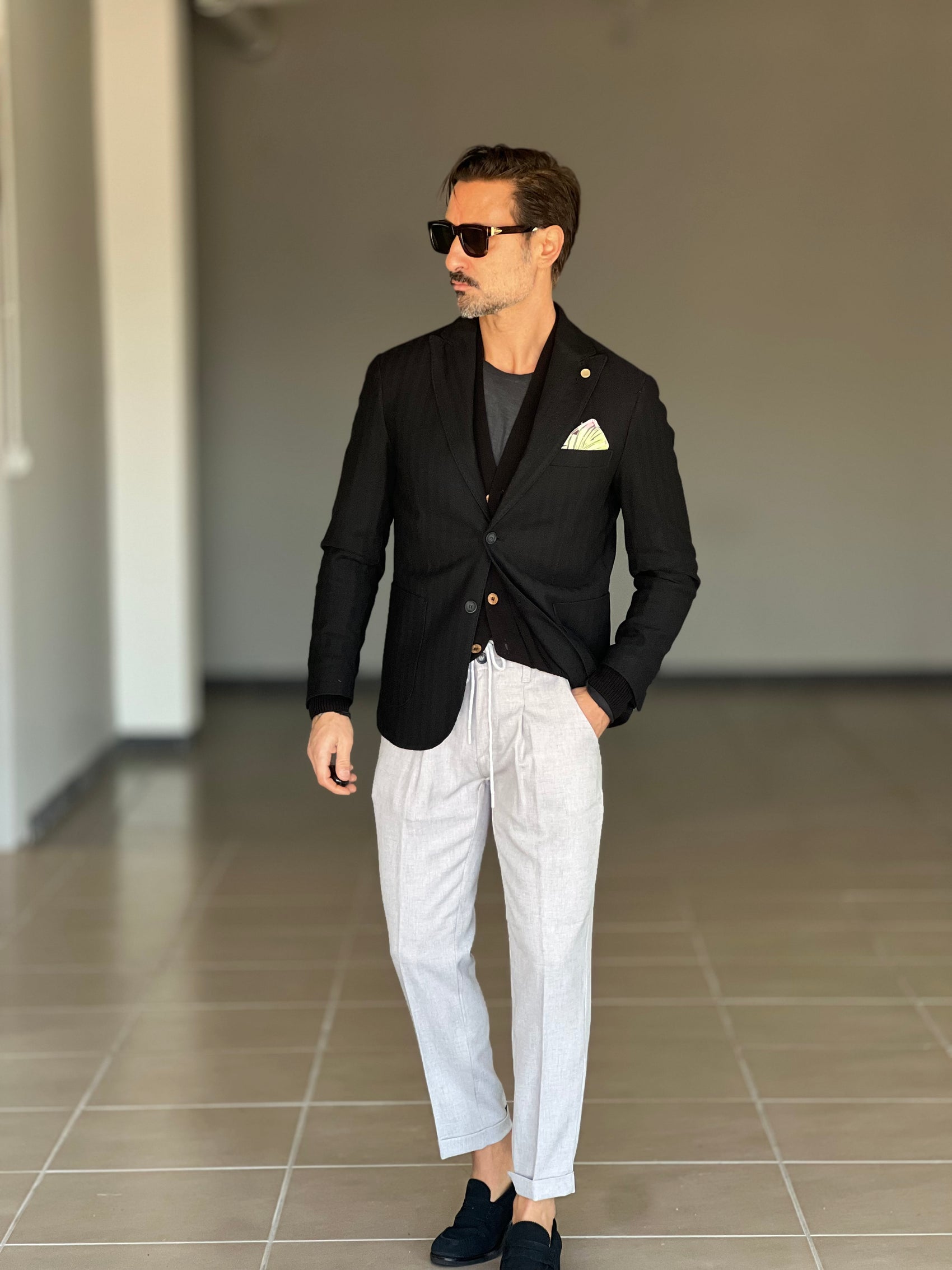 WHITE VISCOSE TROUSERS WITH REGULAR BOTTOM