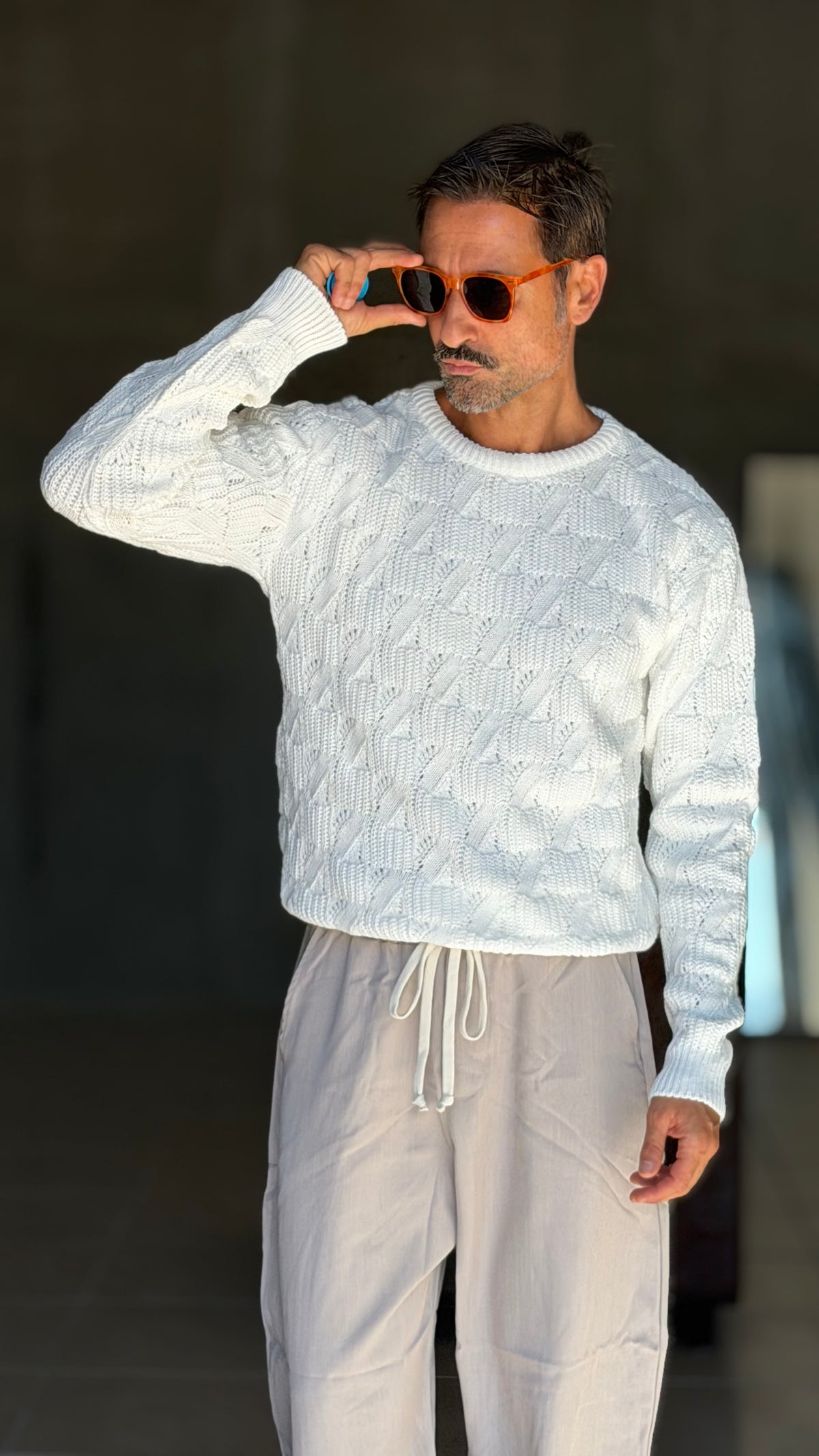 WHITE VISCOSE TROUSERS WITH REGULAR BOTTOM
