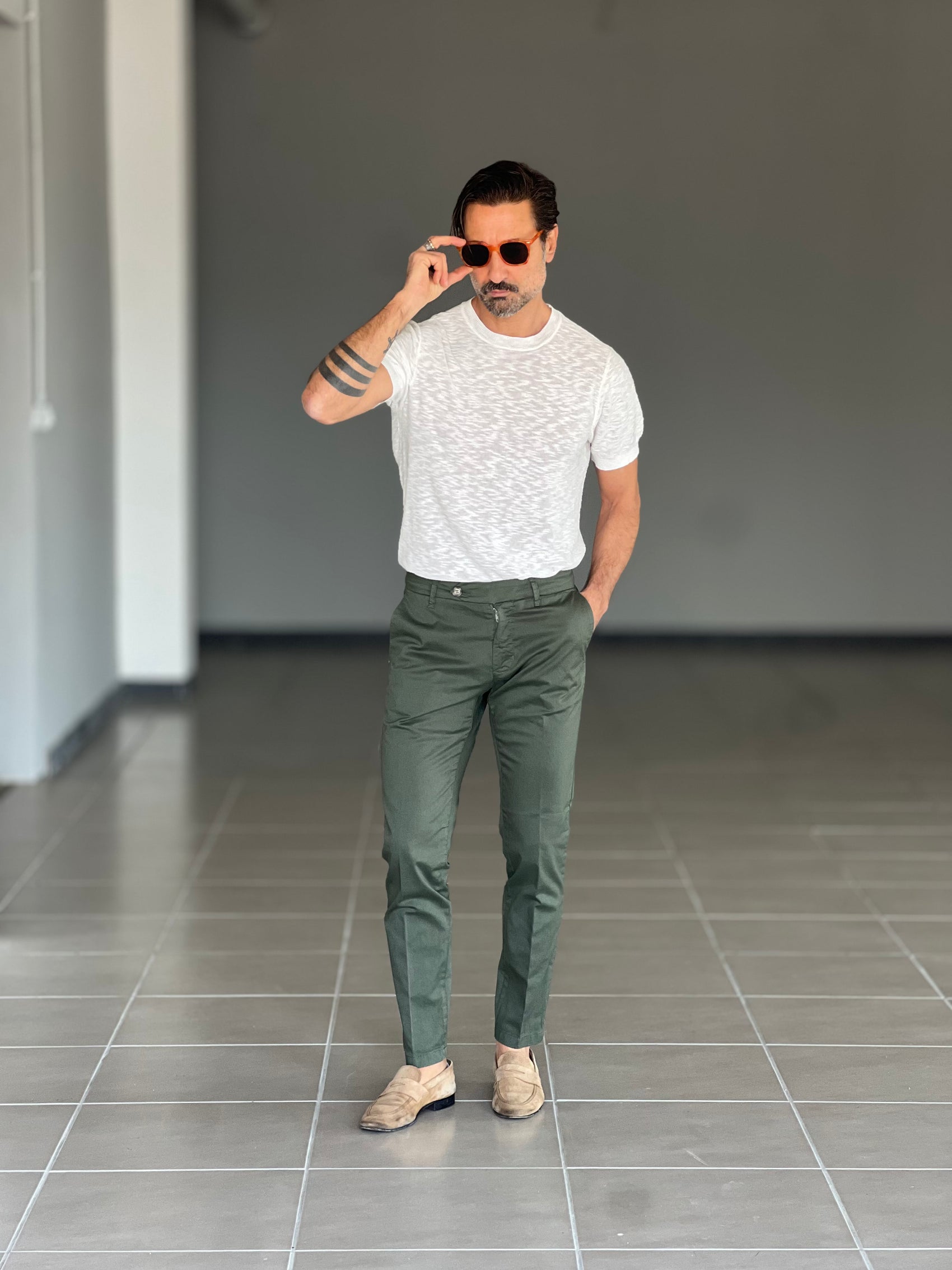 BLACK CHAIN ​​VISCOSE TROUSERS