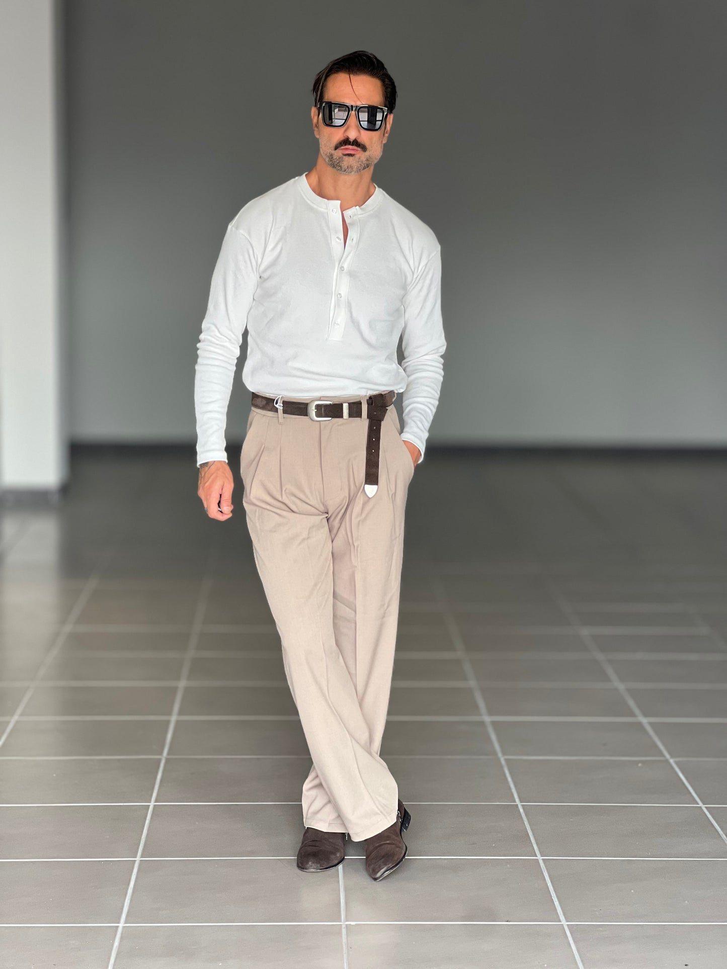 BLACK CHAIN ​​VISCOSE TROUSERS