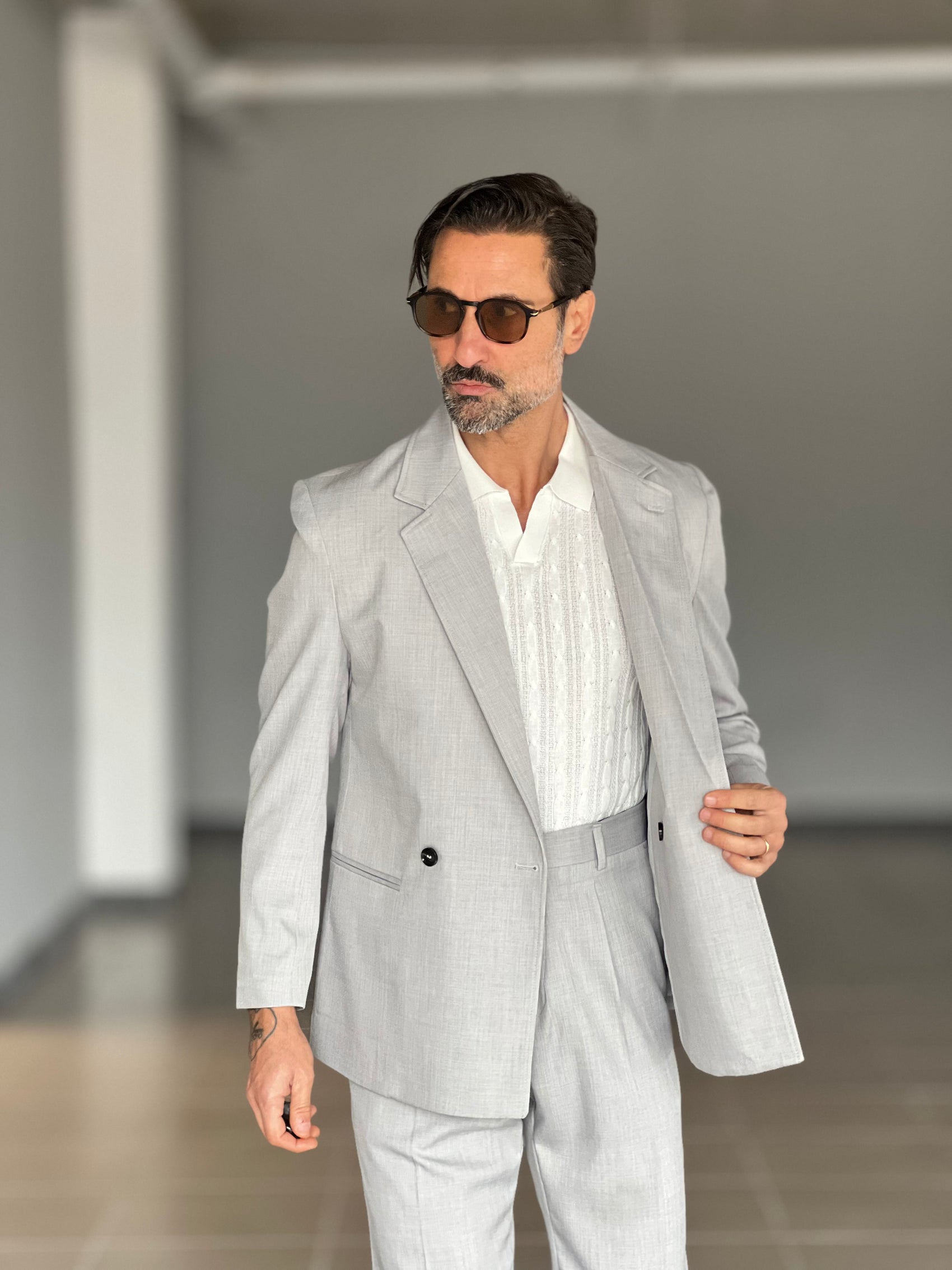 ABITO  GRIGIO DOPPIOPETTO OVER VFIT