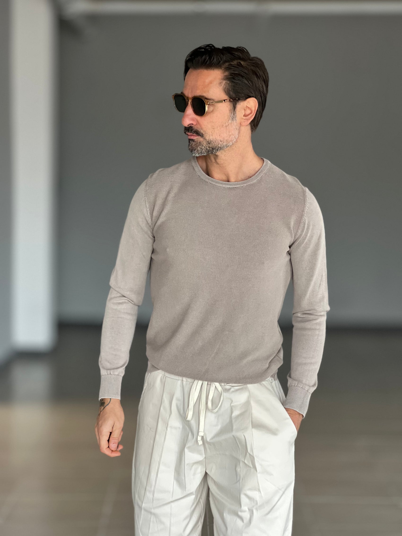 WHITE VISCOSE TROUSERS WITH REGULAR BOTTOM