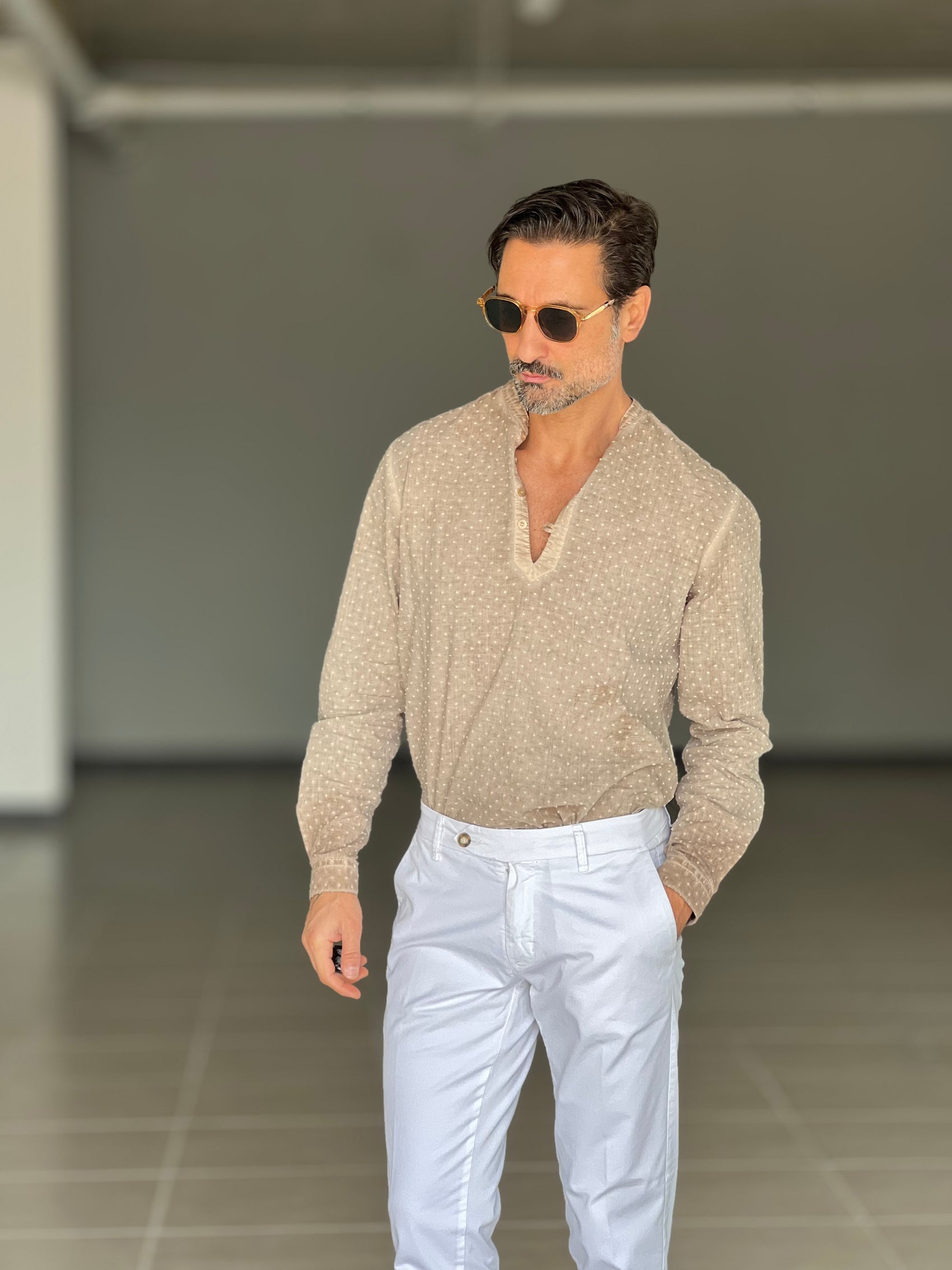 WHITE VISCOSE TROUSERS WITH REGULAR BOTTOM