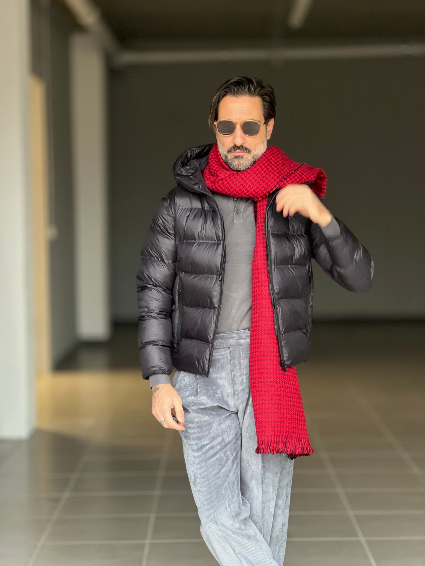 PIUMINO NERO TECNCO COLLO SCIARPA  CAPPUCCIO TELAMIRA