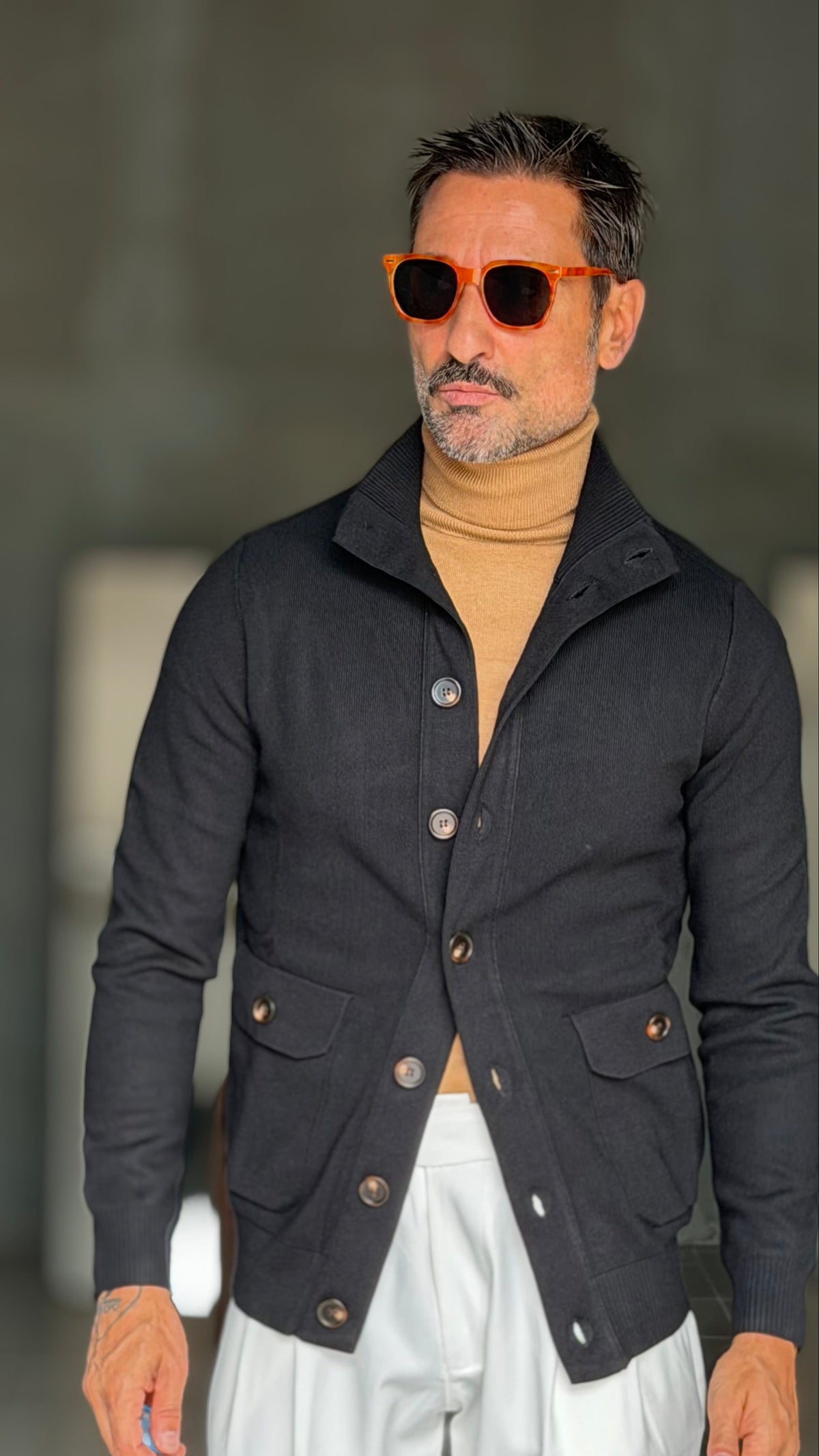 WHITE VISCOSE TROUSERS WITH REGULAR BOTTOM