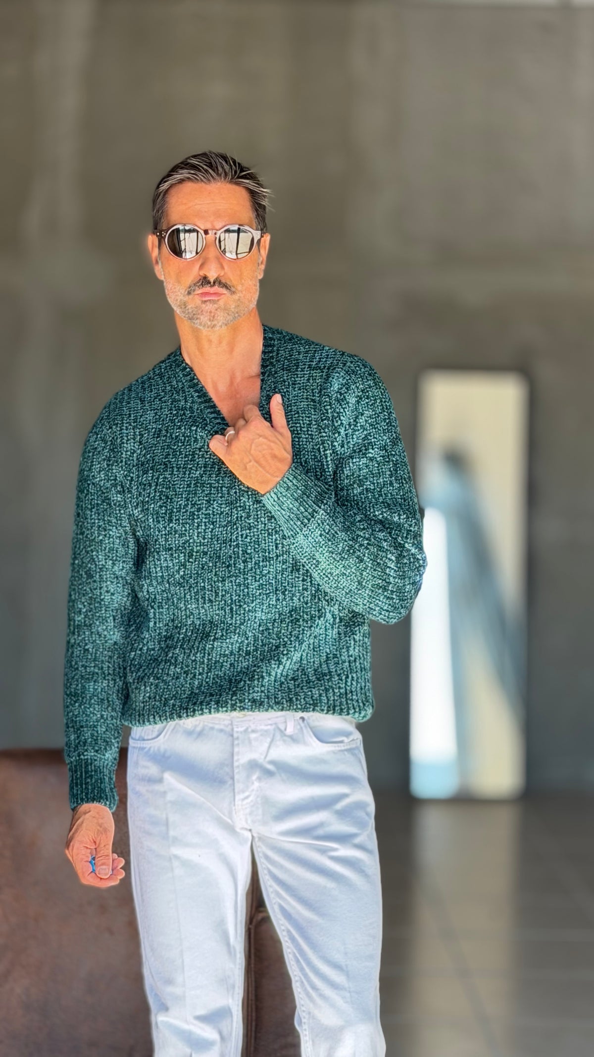 WHITE VISCOSE TROUSERS WITH REGULAR BOTTOM