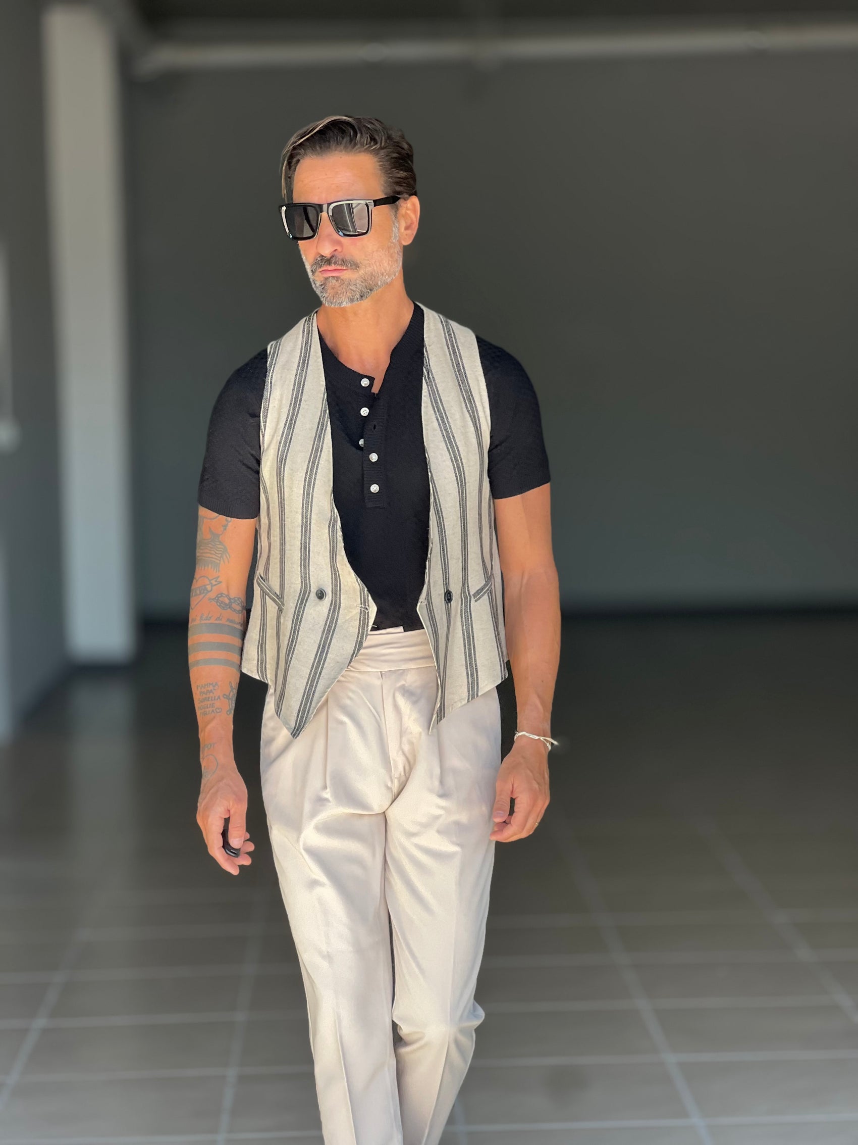 GILET BEIGE GESSATO DOPPIOPETTO 2 BOTTONI