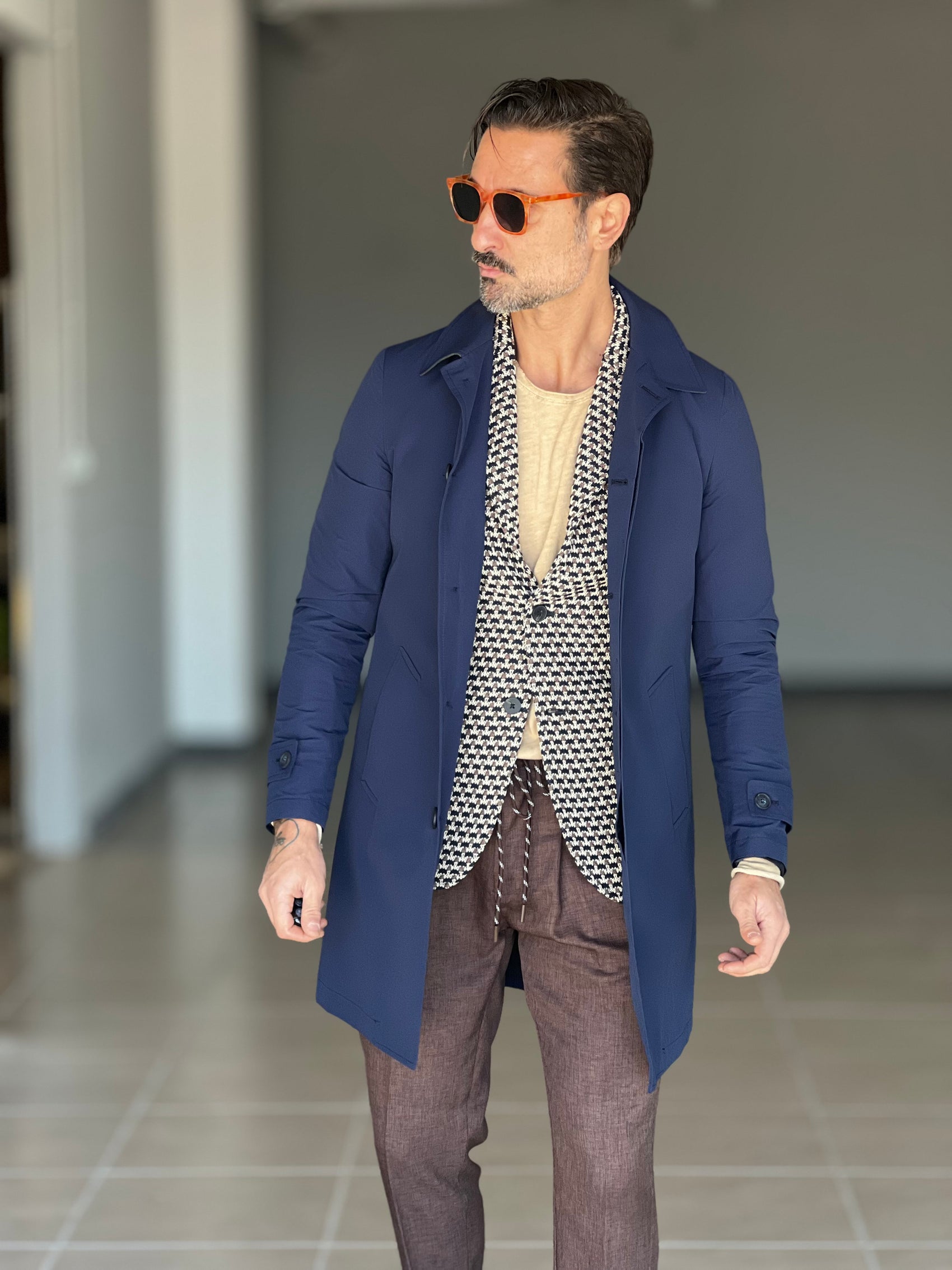 TRENCH BLU  TESSUTO TECNICO IMPERMIABILE COLLO CAMICIA