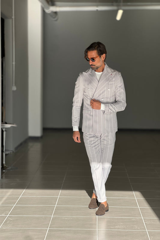LIGHT GRAY DOUBLE-BREASTED VISCOSE PINSTRIPE SUIT